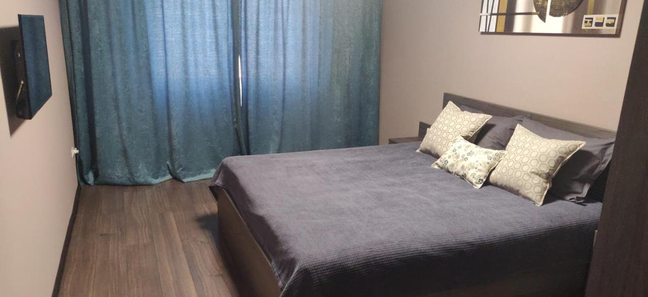 Home Apartament Brasov Bagian luar foto