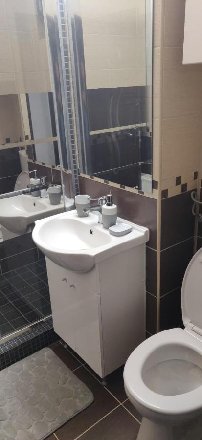 Home Apartament Brasov Bagian luar foto