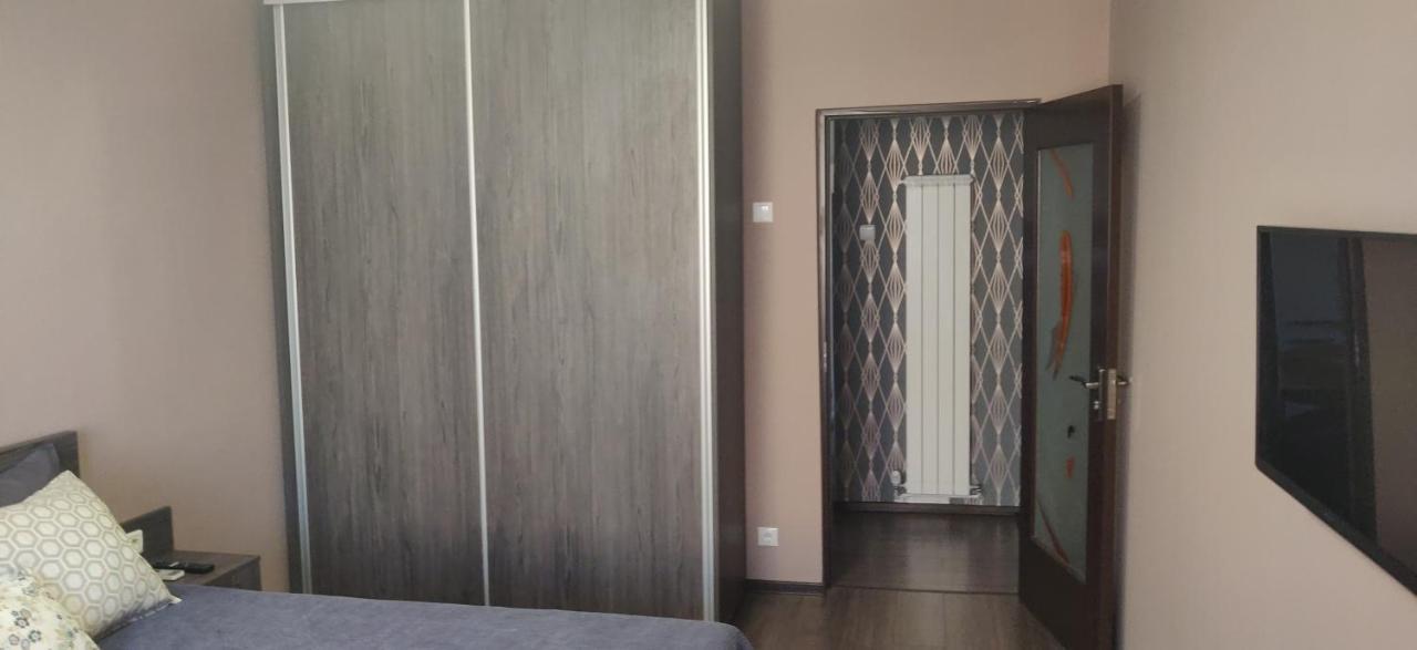 Home Apartament Brasov Bagian luar foto
