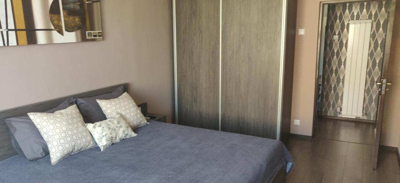 Home Apartament Brasov Bagian luar foto