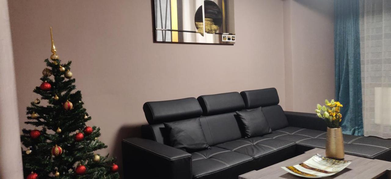 Home Apartament Brasov Bagian luar foto