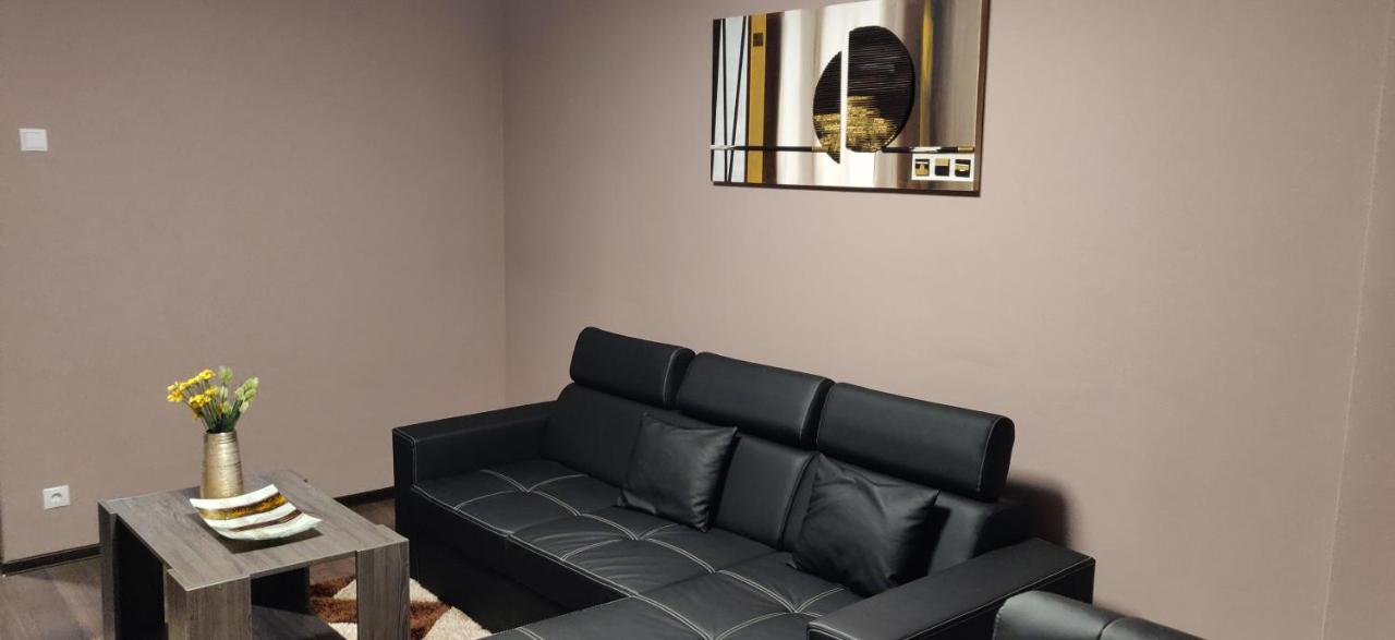 Home Apartament Brasov Bagian luar foto