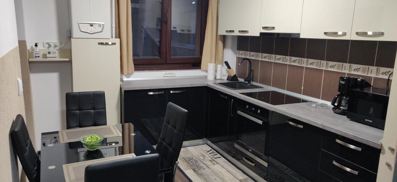 Home Apartament Brasov Bagian luar foto